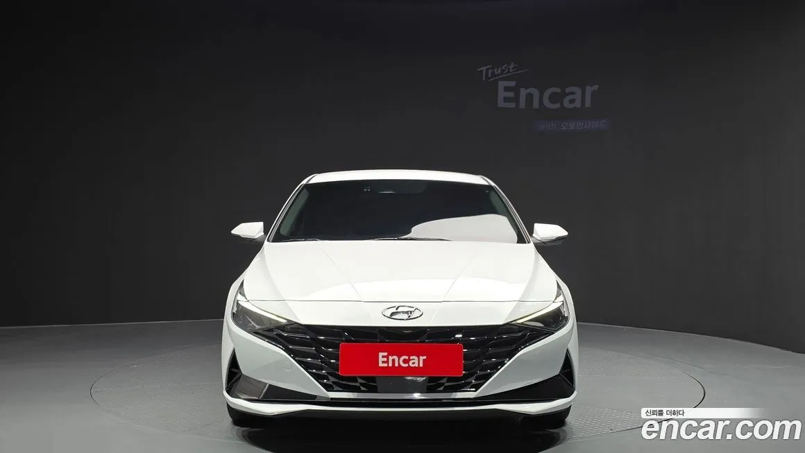 Hyundai AVANTE — фото 3