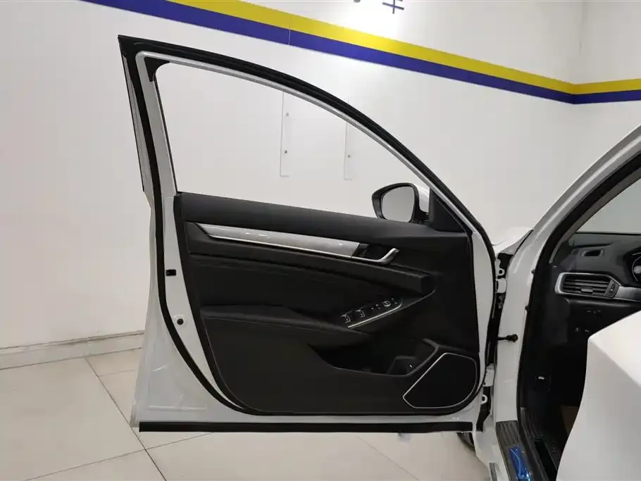 Honda Accord 2023 из CN, фото 7