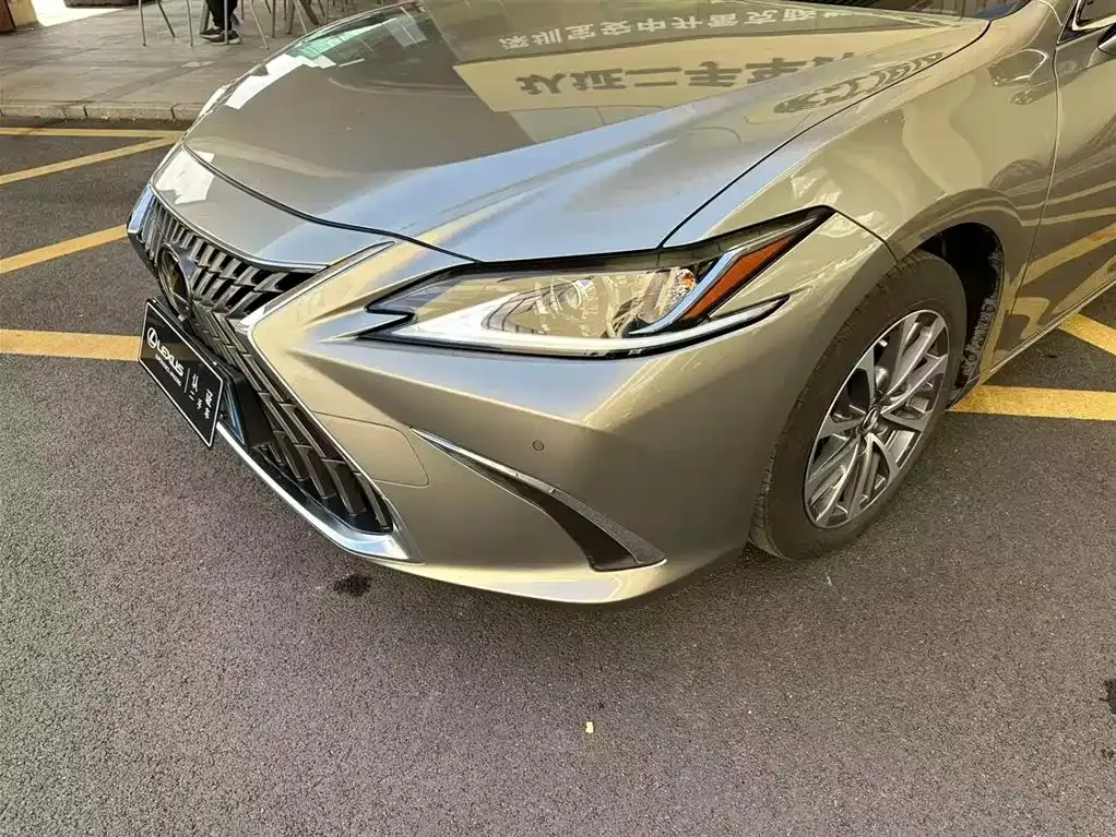 Lexus ES — фото 2