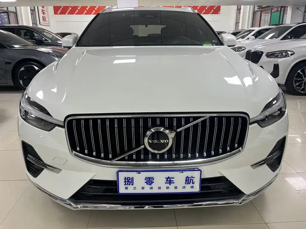 Volvo XC60 — фото 2