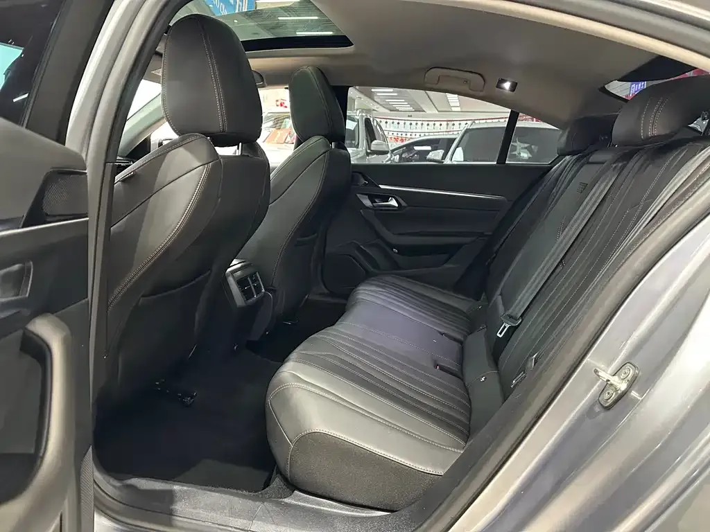 Peugeot 508 2022 из CN, фото 6