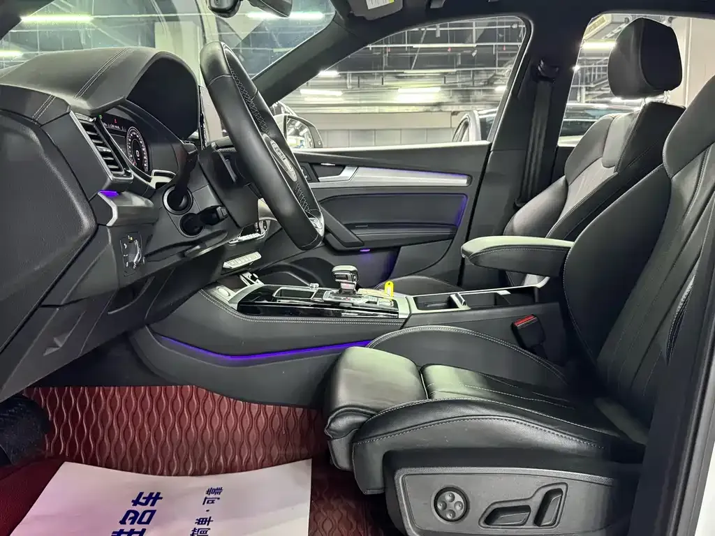 Audi Q5L Sportback — фото 8