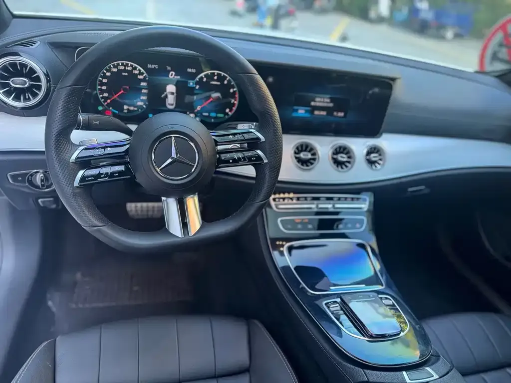 Mercedes-Benz E-Class (Import) — фото 4