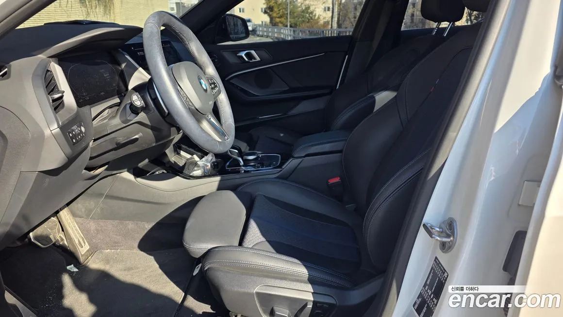 BMW 1-Series 2024 из KR, фото 10