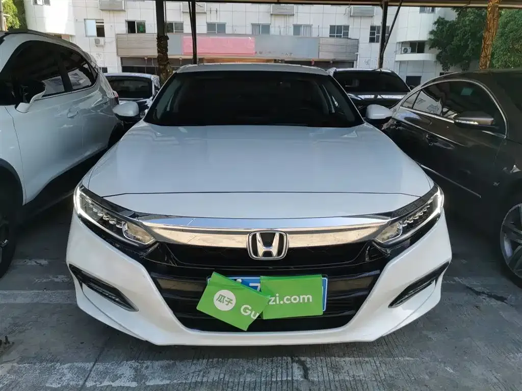 Honda Accord — фото 3