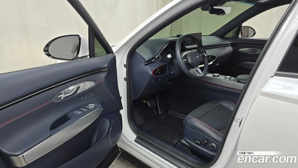 Genesis GV70 — фото 10