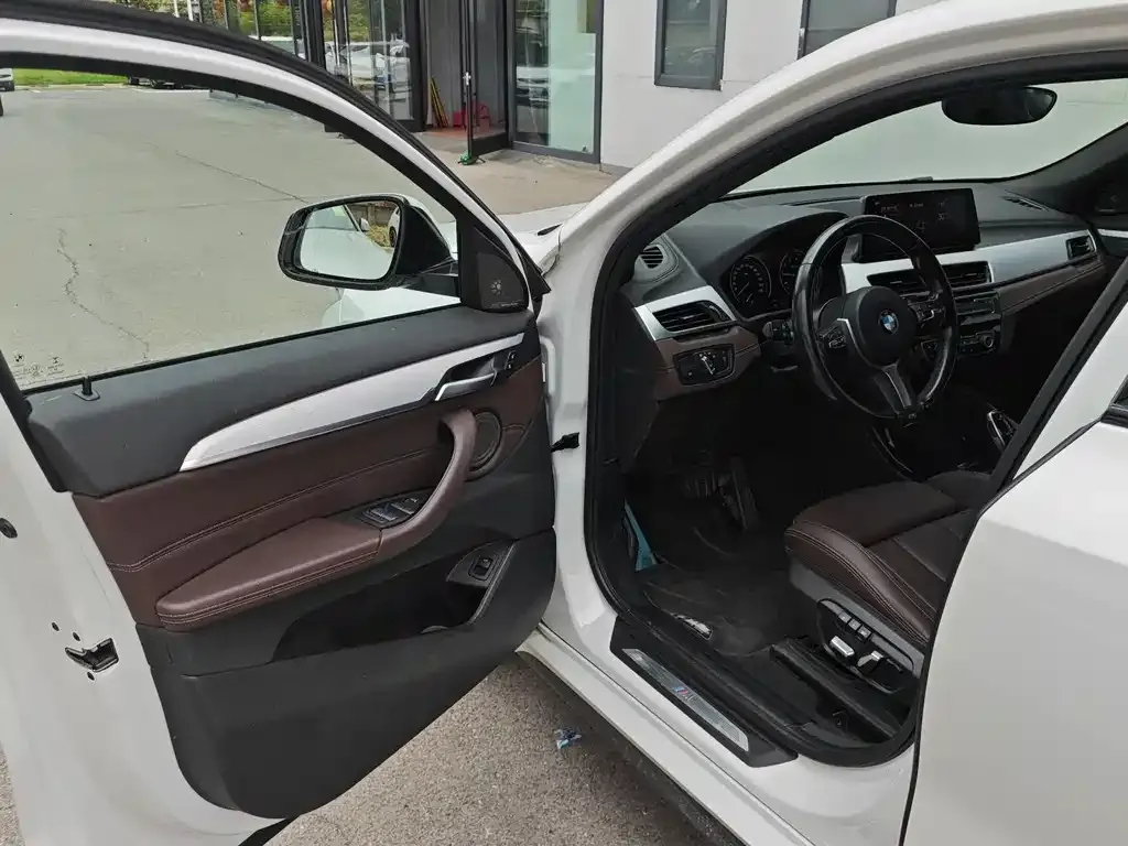 BMW X2 2021 из CN, фото 2