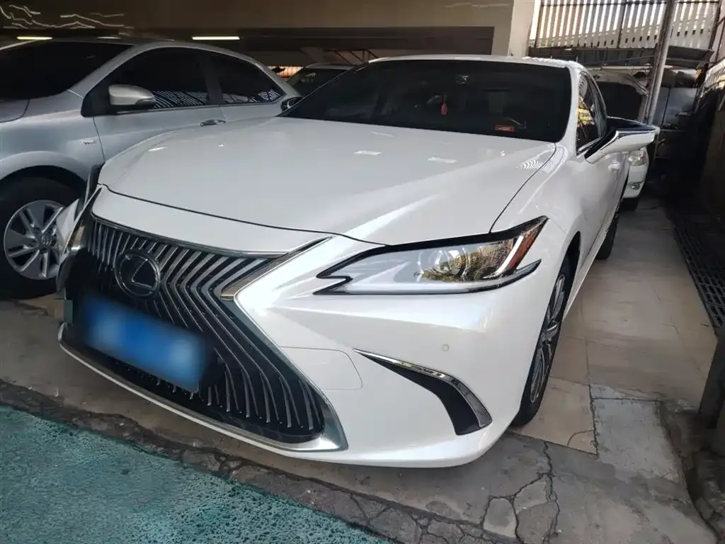 Lexus ES 2021 из CN, фото 1