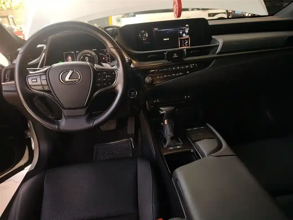 Lexus ES 2021 из CN, фото 10