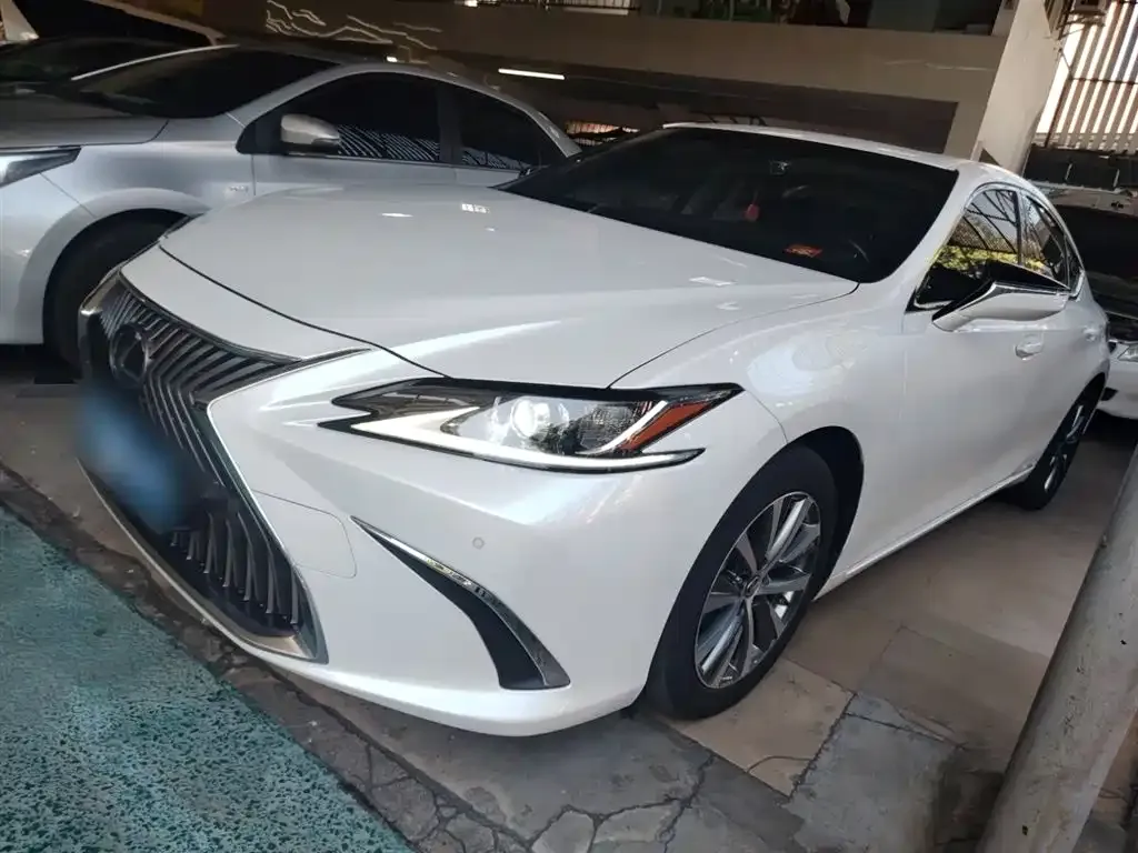 Lexus ES 2021 из CN, фото 5