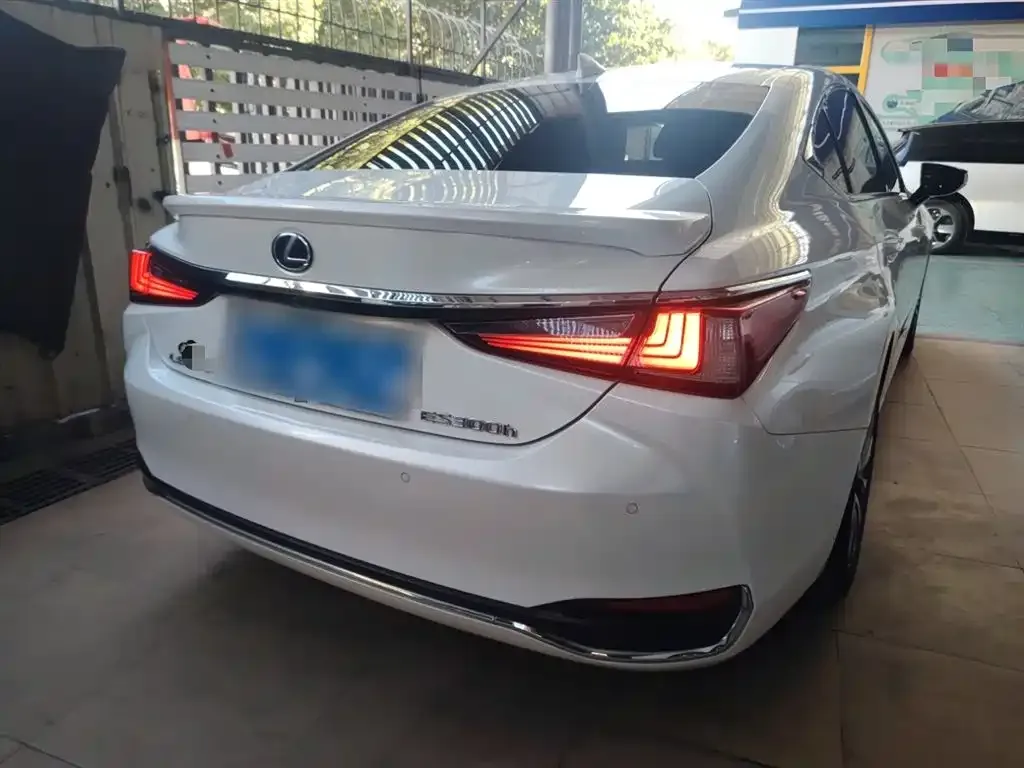 Lexus ES 2021 из CN, фото 7