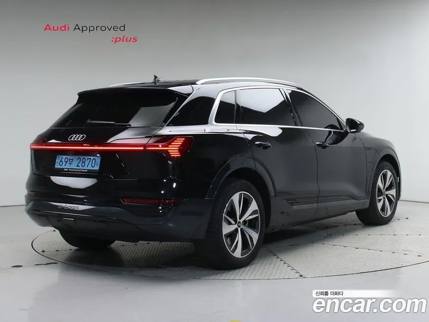 Audi Q8 e-tron 2024 из KR, фото 2