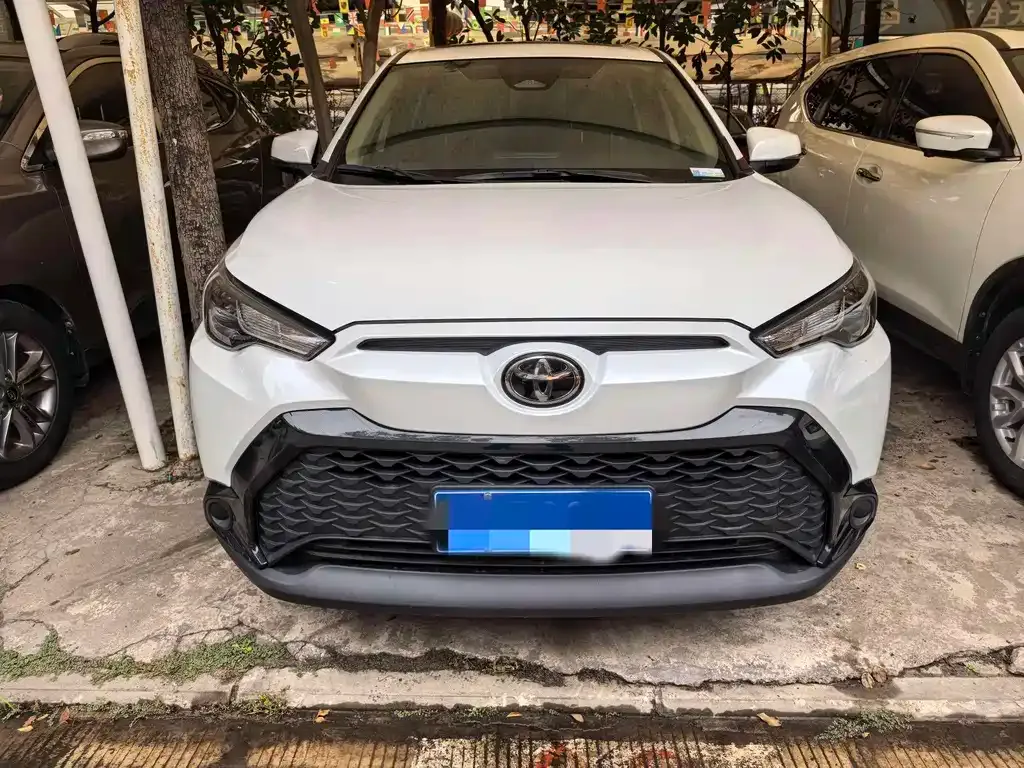 Toyota Frontlander 2023 из CN, фото 2