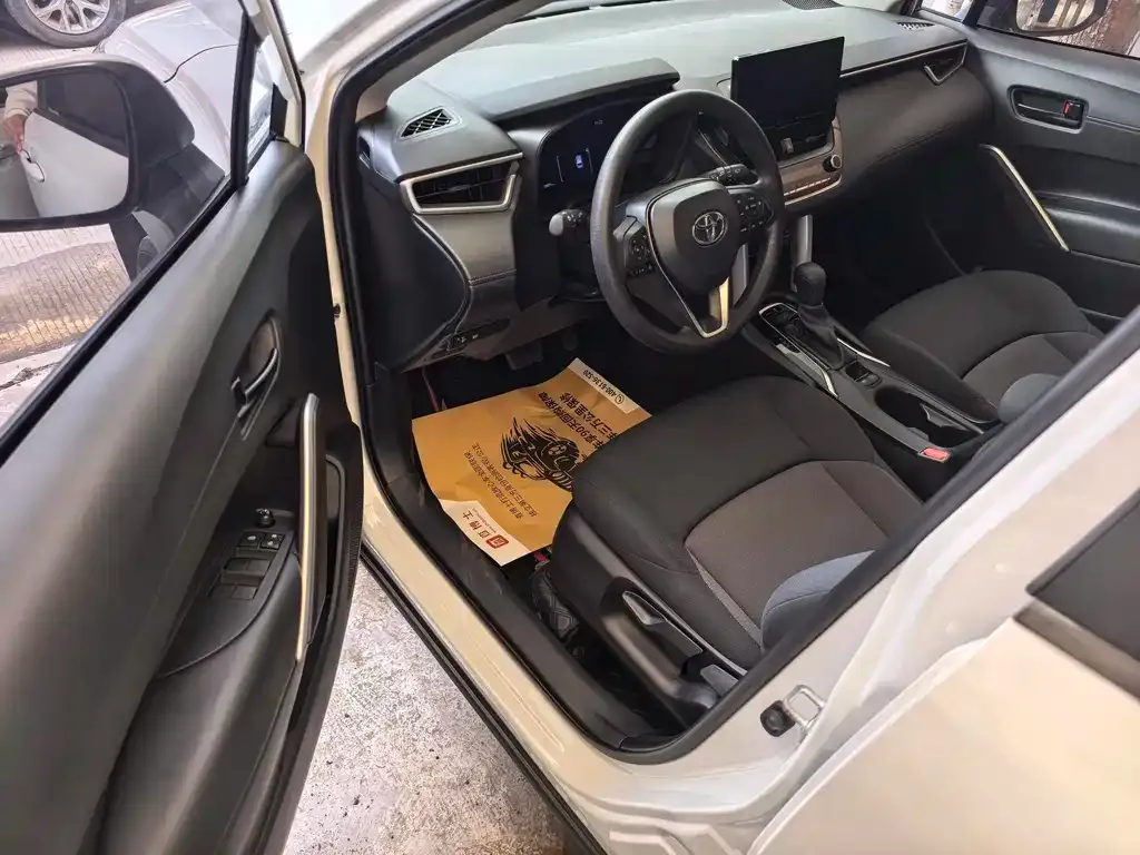 Toyota Frontlander 2023 из CN, фото 4