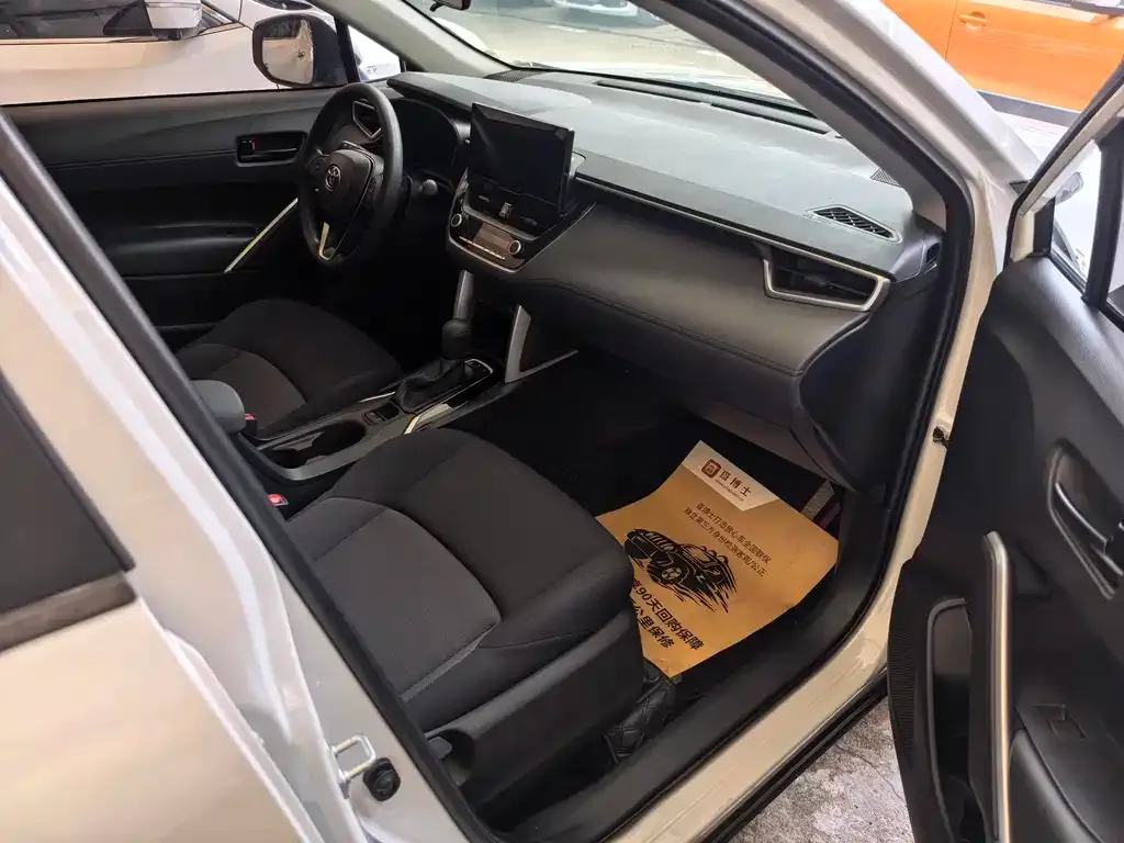 Toyota Frontlander 2023 из CN, фото 5