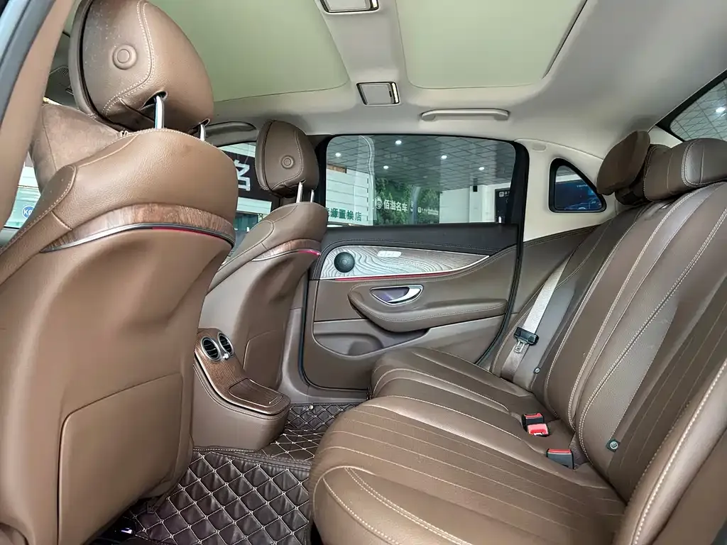 Mercedes-Benz E-Class 2023 из CN, фото 10
