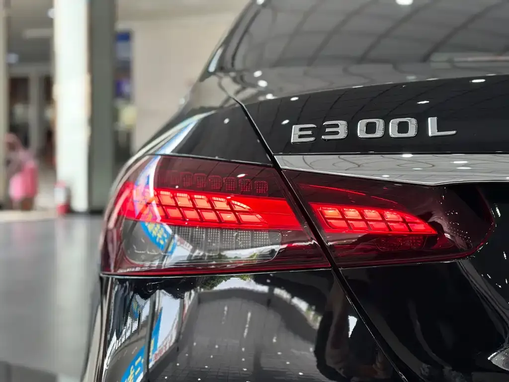 Mercedes-Benz E-Class 2023 из CN, фото 5