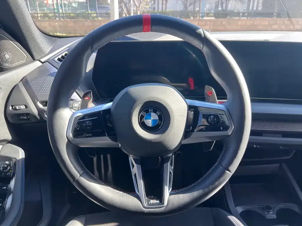 BMW M235L 2025 из CN, фото 5