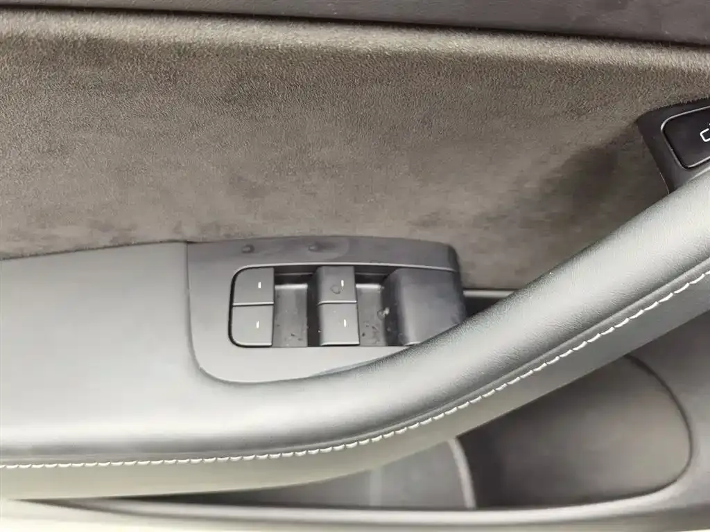 Tesla Model 3 2021 из CN, фото 9