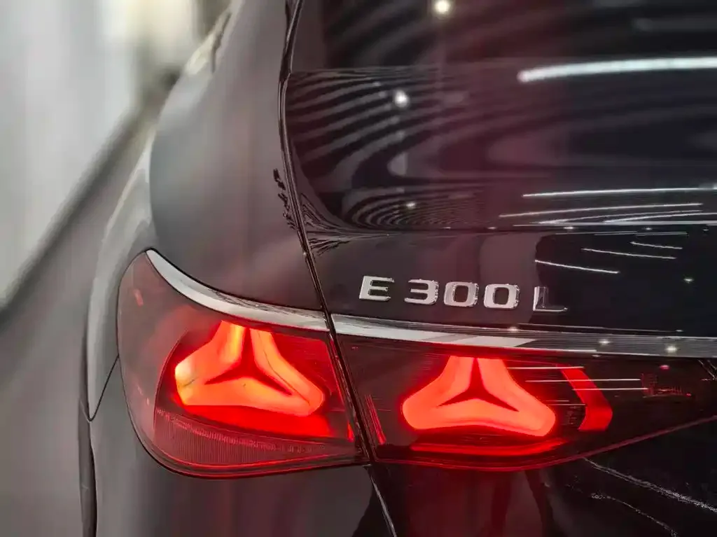 Mercedes-Benz E-Class 2024 из CN, фото 3