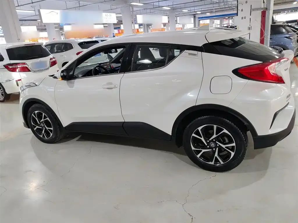 Toyota C-HR 2021 из CN, фото 5