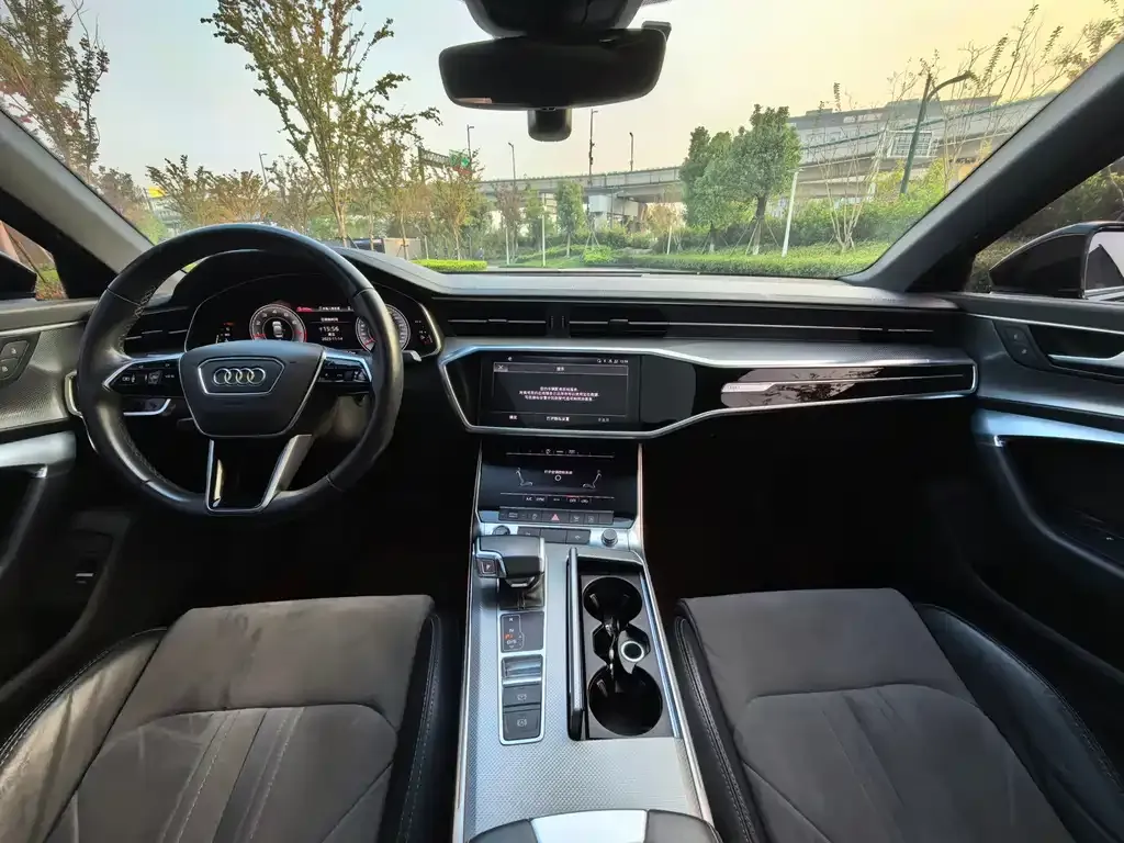Audi A6L 2021 из CN, фото 8