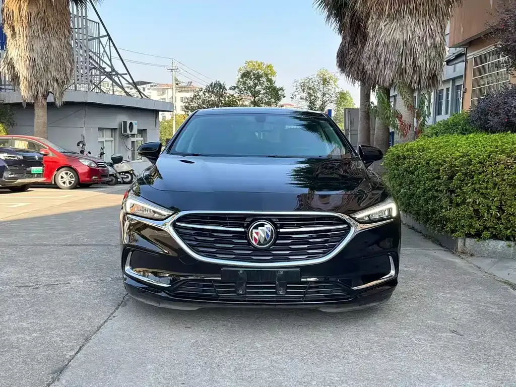 Buick LaCrosse — фото 2