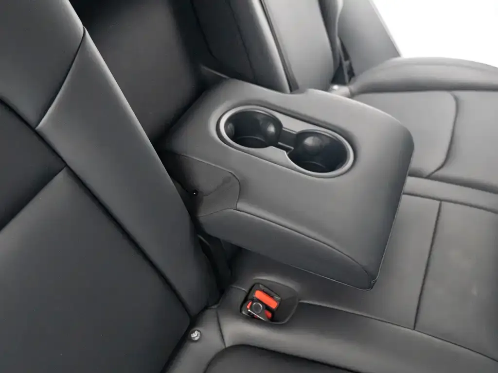 Tesla Model Y 2024 из CN, фото 7