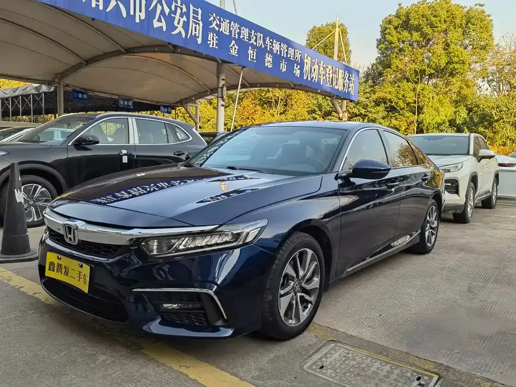 Honda Inspire — фото 1