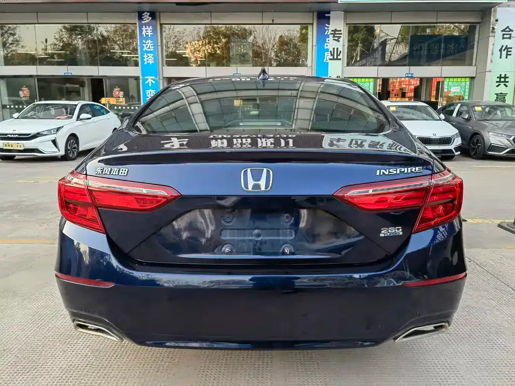 Honda Inspire — фото 5