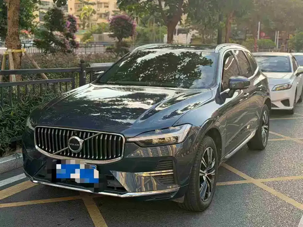 Volvo XC60 2021 из CN, фото 1