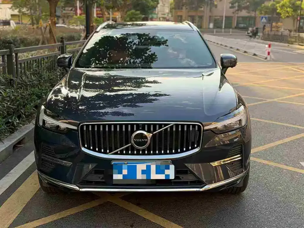 Volvo XC60 2021 из CN, фото 2