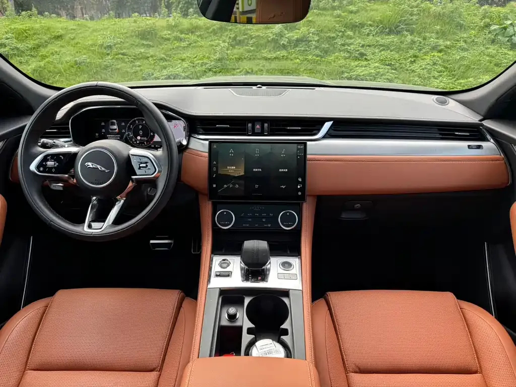 Jaguar F-PACE 2024 из CN, фото 7
