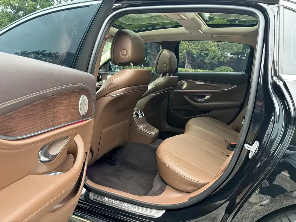 Mercedes-Benz E-Class 2021 из CN, фото 7
