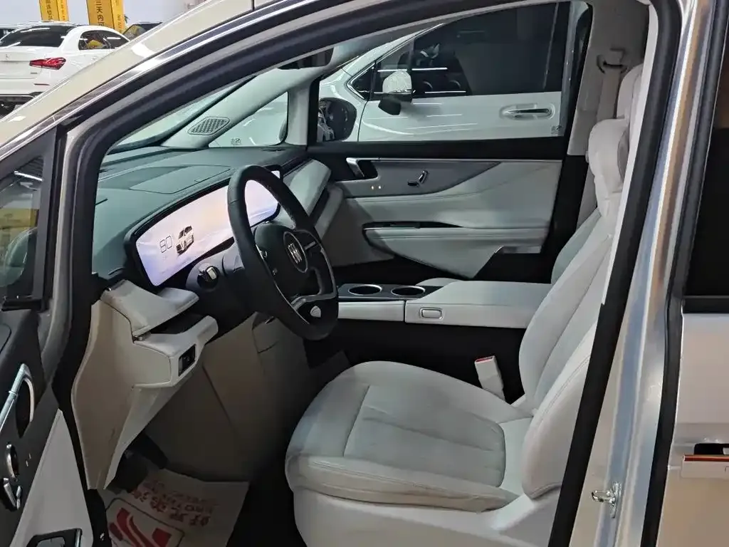 Buick GL8 Hybrid 2024 из CN, фото 9