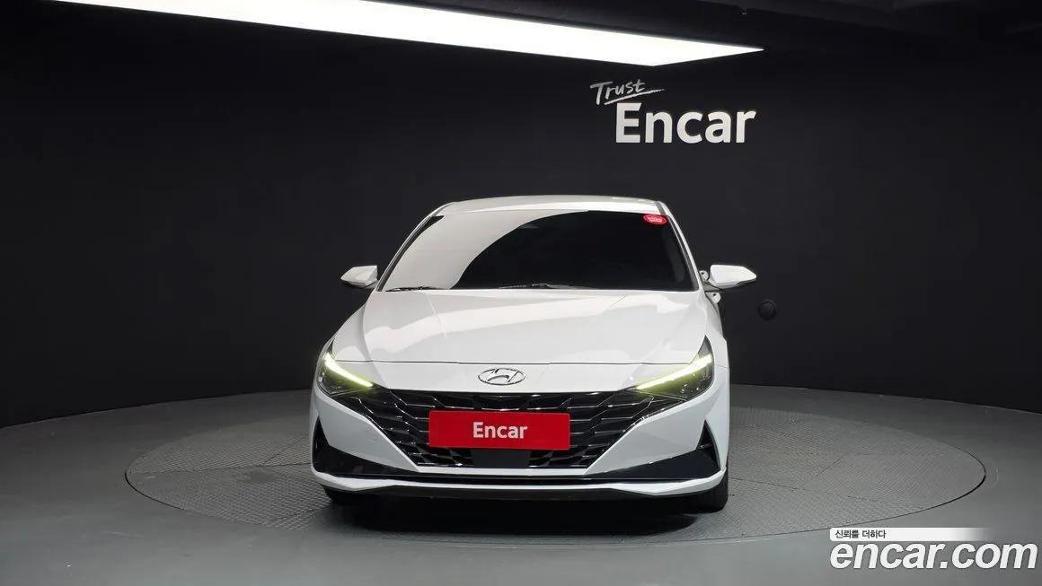 Hyundai AVANTE — фото 3