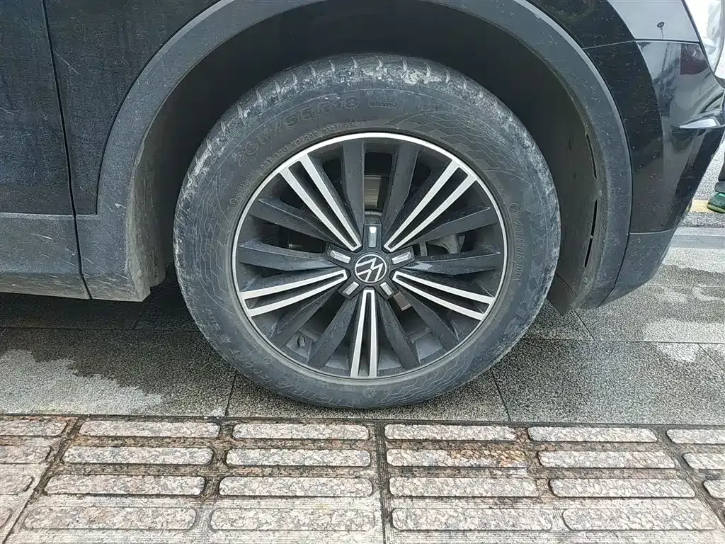 Volkswagen Tiguan L 2021 из CN, фото 9