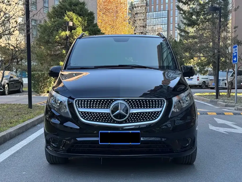 Mercedes-Benz Vito 2023 из CN, фото 2