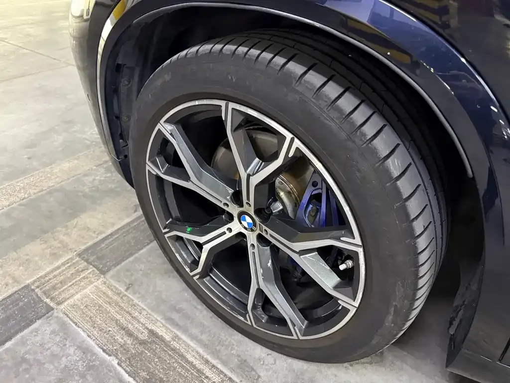 BMW X5 (Import) — фото 10