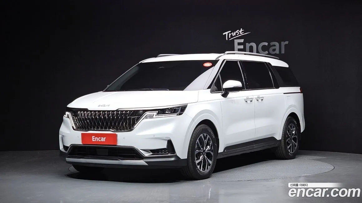 Kia Carnival 2023 из KR, фото 1