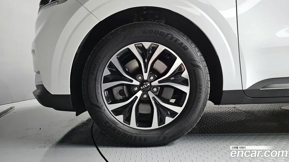 Kia Carnival 2023 из KR, фото 5