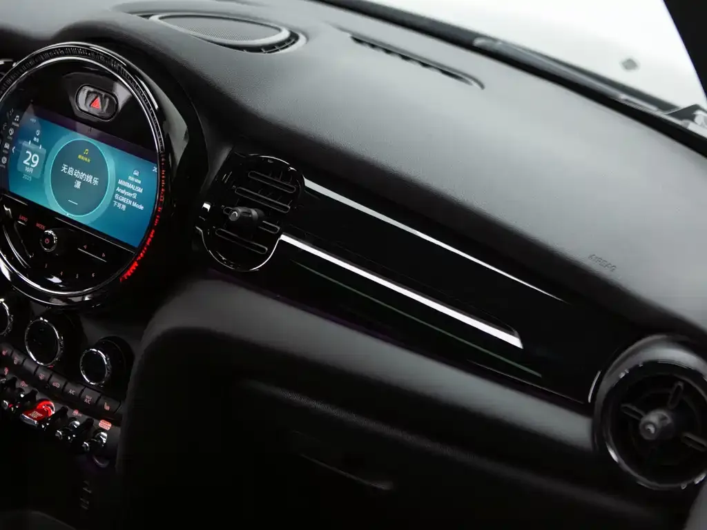 MINI JCW (John Cooper Works) 2022 из CN, фото 9