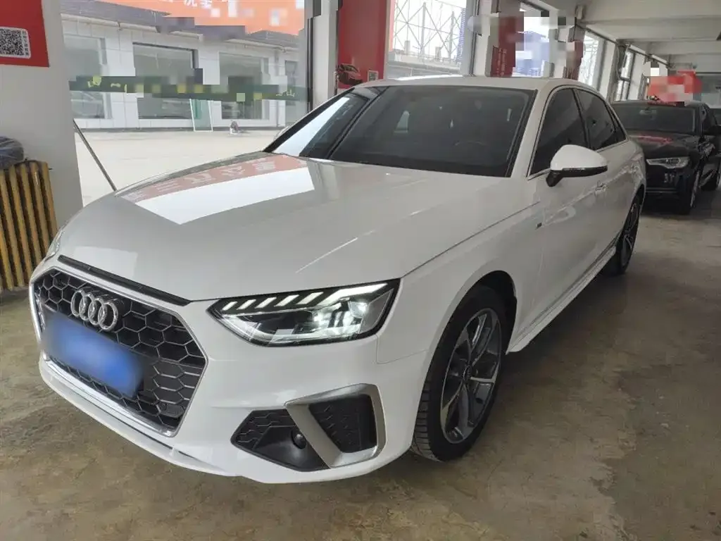 Audi A4L 2023 из CN, фото 1