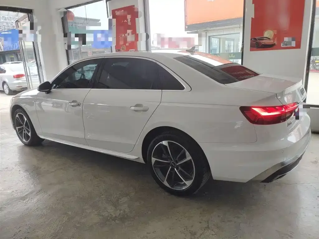 Audi A4L 2023 из CN, фото 5