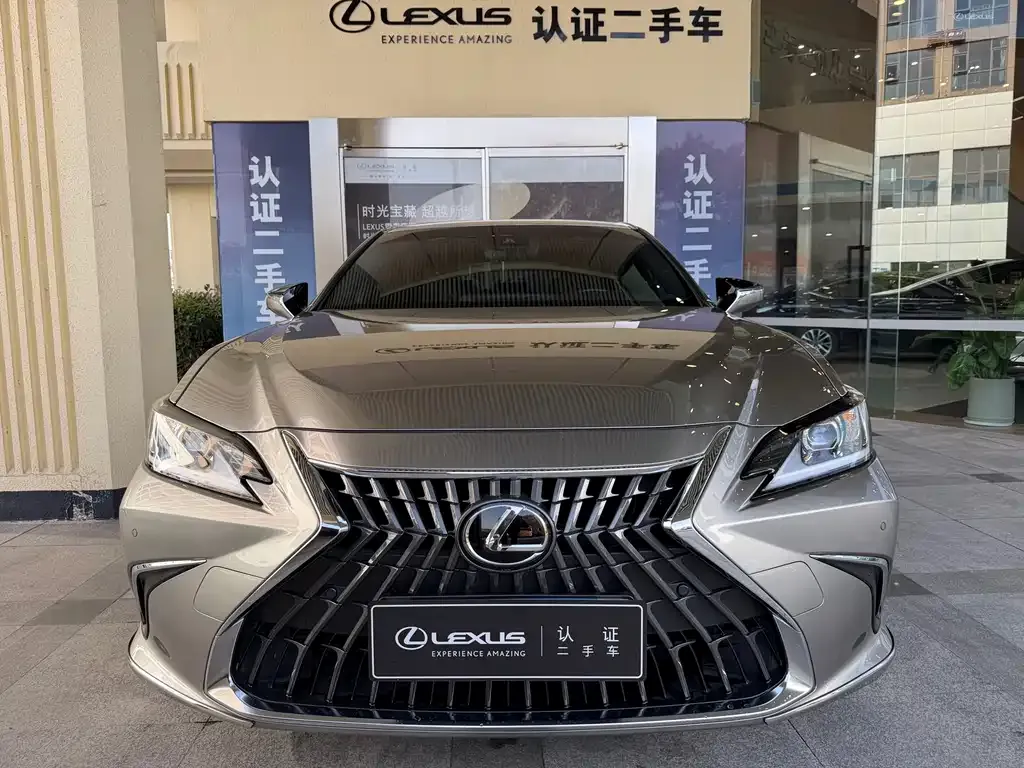 Lexus ES — фото 2