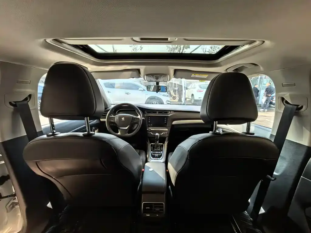 Peugeot 408 2025 из CN, фото 8