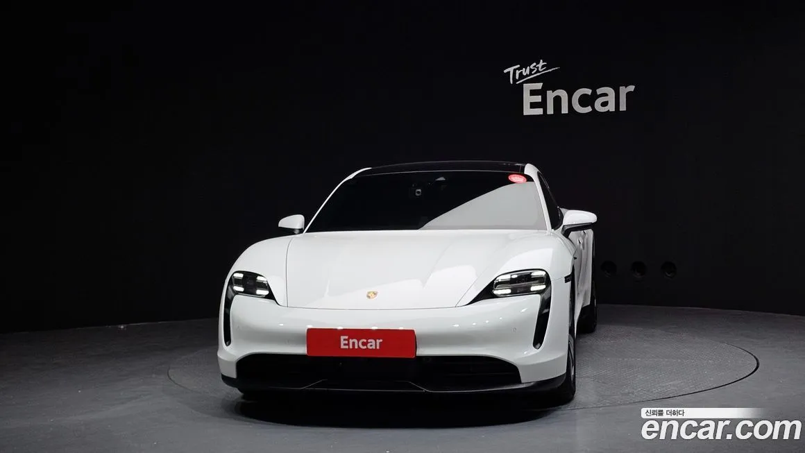 Porsche Taycan 2021 из KR, фото 3