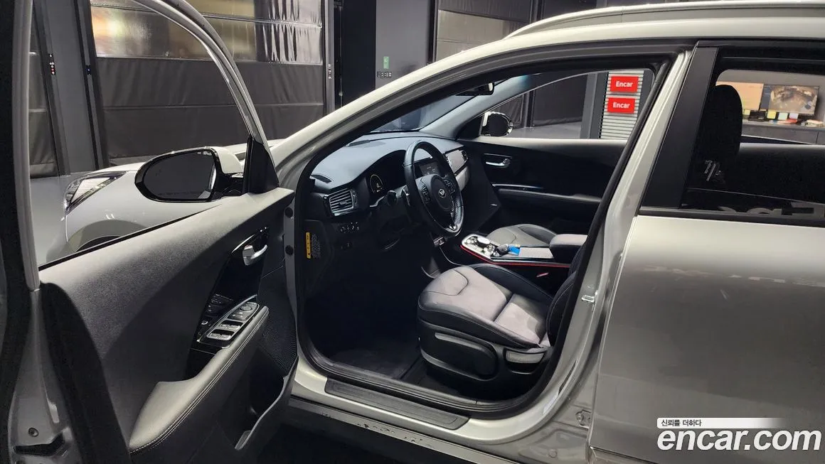 Kia Niro — фото 10