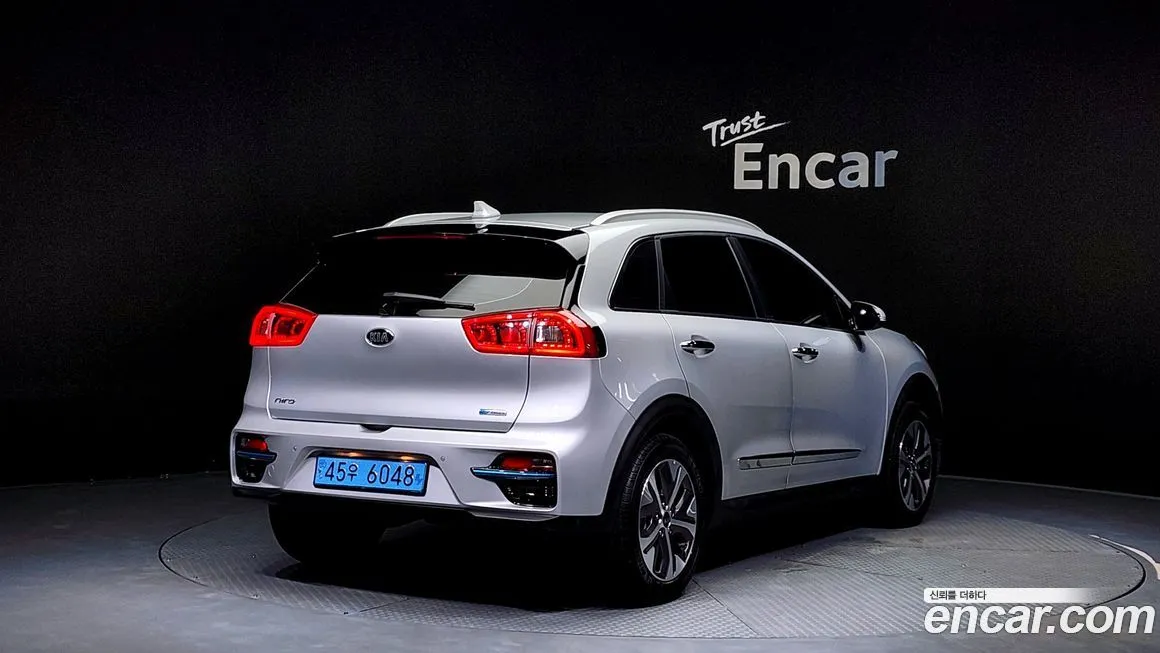 Kia Niro — фото 2