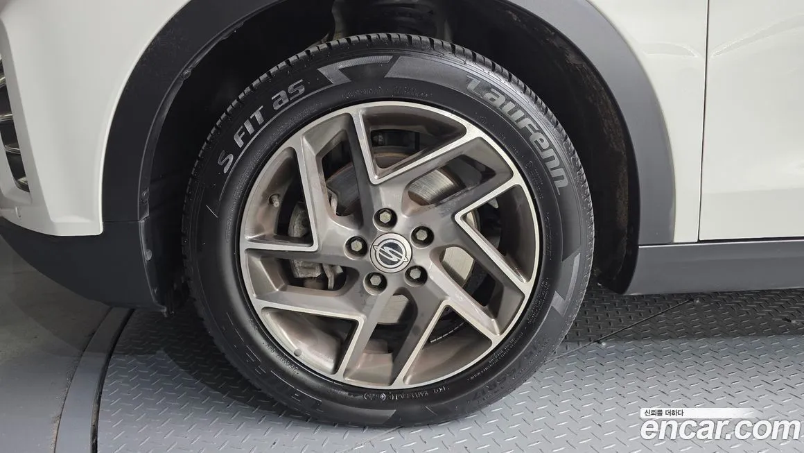 KG Mobility (Ssangyong) TIBOLI 2022 из KR, фото 5